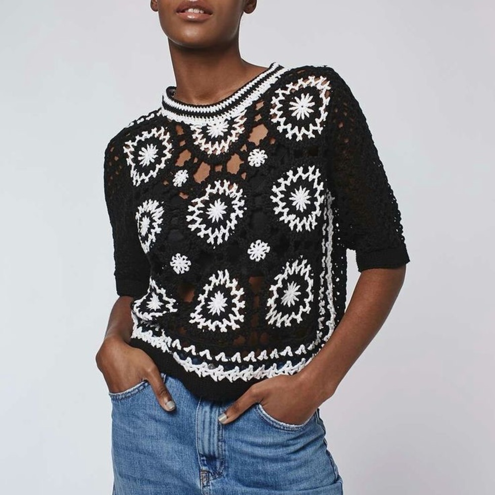 ❤️Topshop Black & White Crochet Top Size Small❤️ - Picture 6 of 6